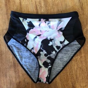 Lululemon reversible swim bottoms